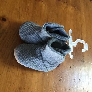 Grey Old Navy Toddler Slippers